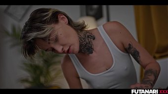 Lezbiyen Tomboylar Kocaman Göğüslerle Güreşip Sikişiyor - Eden Ivy'Nin Vahşi Tarafı