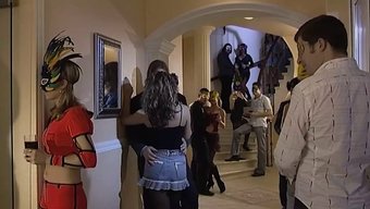 Genç (18+) Büyük Yarak Tarafından Yüzüne Sikişiyor Ve Analiz Ediliyor