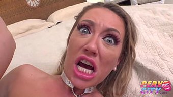 Adira Allure'Un Sarışın Bomba Performansı Anal Creampie Videosunda