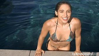 Büyük Yarak Ve Büyük Popo Bu Videoda Sıcak Bir Cowgirl Sürüşü Yapıyor