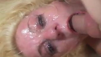 En Iyi 101 Derin Boğaz: Yetenekli Bir Deepthroater'In Ev Yapımı Videosu