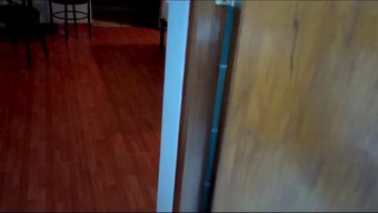 Amatör Çift, Hd Videoda Bir Yabancıyla Seks Hayatlarını Paylaşıyor