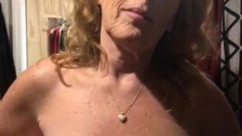 Sert Penis Için Hazırlanmak Için Mastürbasyon Yapmak