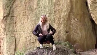 Bdsm Videosunda Aşağılayıcı Idrar Fışkırtma