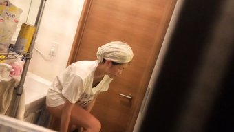 Yetişkin Tabusu: Özel Bir Karının Tabu Zevkini Izlemek