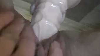 Alman Milf Ev Yapımı Bir Videoda Creampie Alıyor