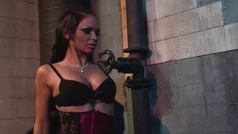 Italyan Retro Porno'Da Büyük Yarak Ve Bdsm