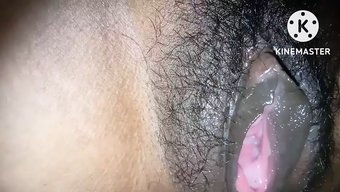 18 Yaşındaki Hint Bhabi, Arkadan Büyük Yarak Ve Cowgirl Pozisyonunda Beceriliyor