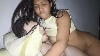 Sıcak Bir Amatör Kız Ve Ben, Sıcak Bir Videoda Birbirimizin Şirketinden Keyif Alıyoruz