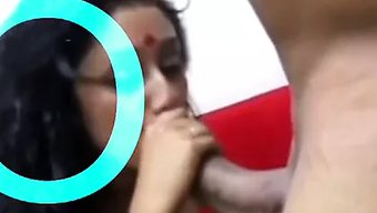 Spor Salonu Görevlisi, Masaj Sırasında Hintli Bir Kadınla Sert Seks Yapıyor