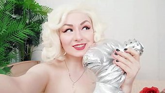 Ateşli Milf Arya Grander'In Büyük Doğal Göğüsleri Nefesinizi Keser.