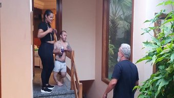 Amatör Çiftin Otel Odasında Bir Cüceyle Bdsm Macerası Viral Oluyor