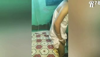 Kız Arkadaşı Pis Bir Konuşmacıya Dönüşüyor Ve Sert Bir Şekilde Beceriliyor