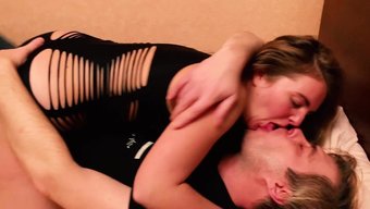 Alex Angel'In Duygusal Seçmeleri: Bdsm Masajıyla Bir Aşk Şarkısı