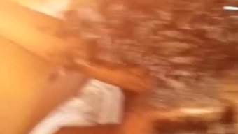 Siyah Tanrıça Derin Boğaz Oral Seks Yapıyor