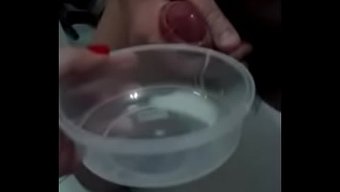 Güzel Kadın, Erkek Arkadaşının Spermini Içti.